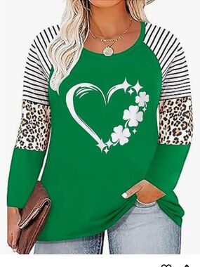 Green Heart & Clover Raglan Sleeve Women's Top